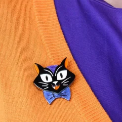 Cat Charming Brooch^Erstwilder New