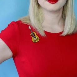 Celebrated Six String Brooch^Erstwilder Sale