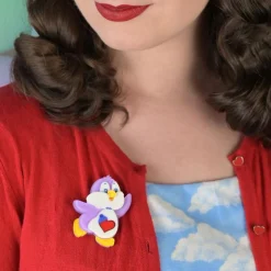 Cozy Heart Penguin Brooch^Erstwilder