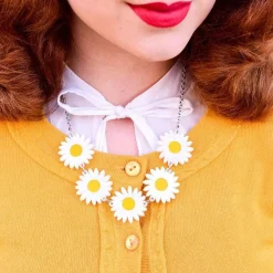 She Loves Me Daisy Necklace^Erstwilder Hot