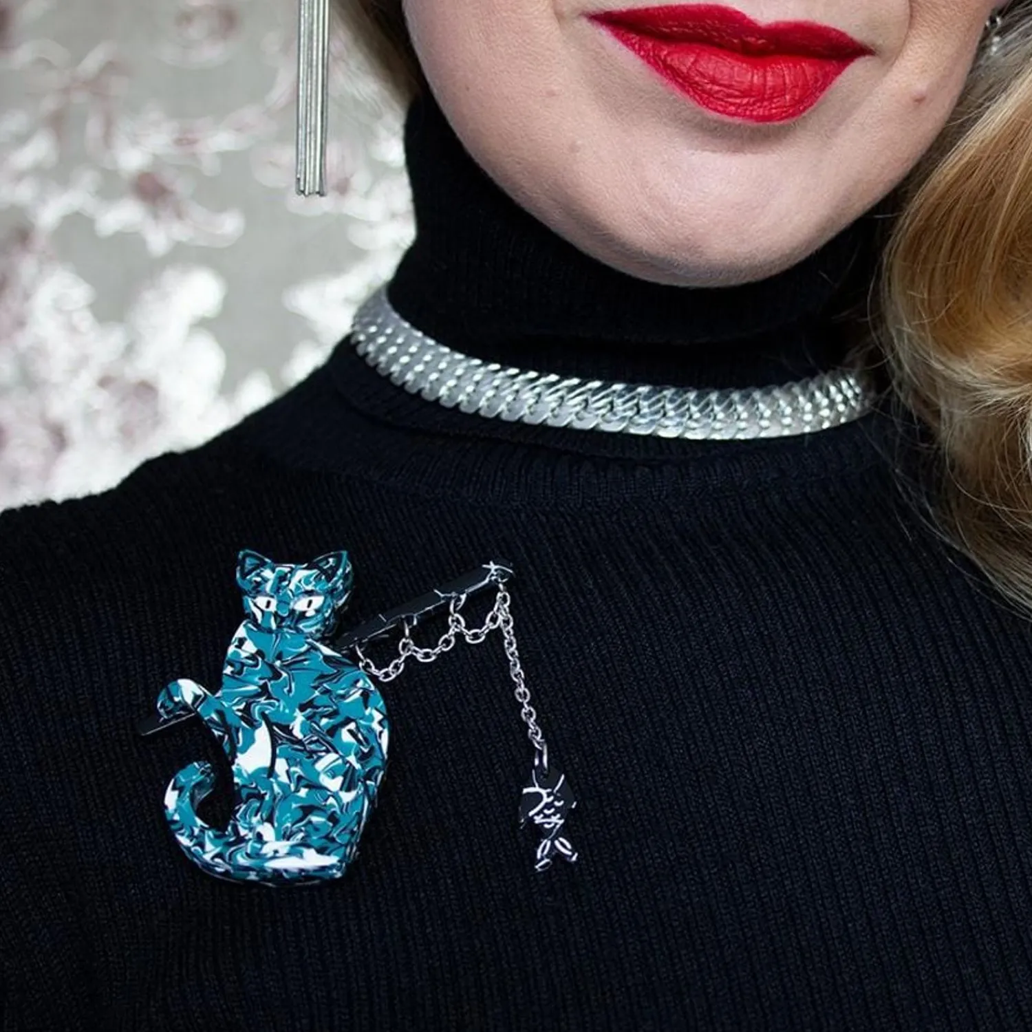 The Famous Fishing Cat Brooch^Erstwilder Sale