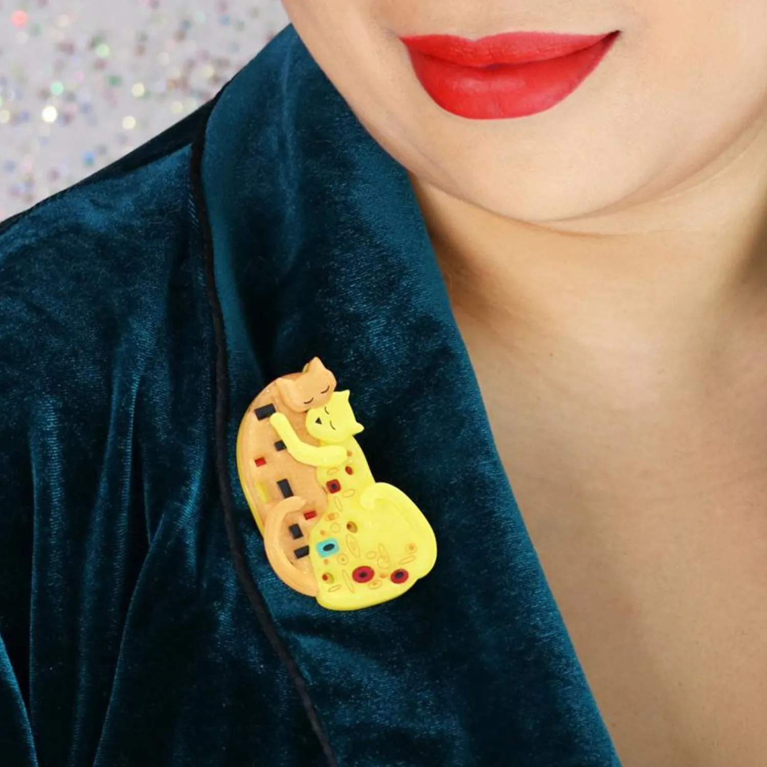 The Kiss Brooch^Erstwilder Outlet